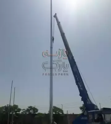 مرحله نصب دکل پرچم